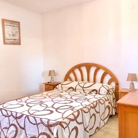 Con Piscina Y Barbacoa Tatil Evi