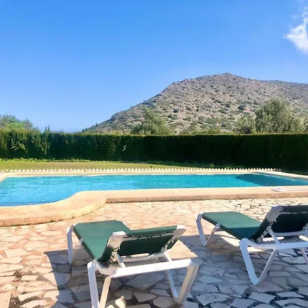 Holiday home Con Piscina Y Barbacoa
